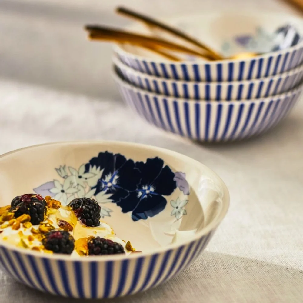 Lyla striped bowls set of 4 lilac and‎ white